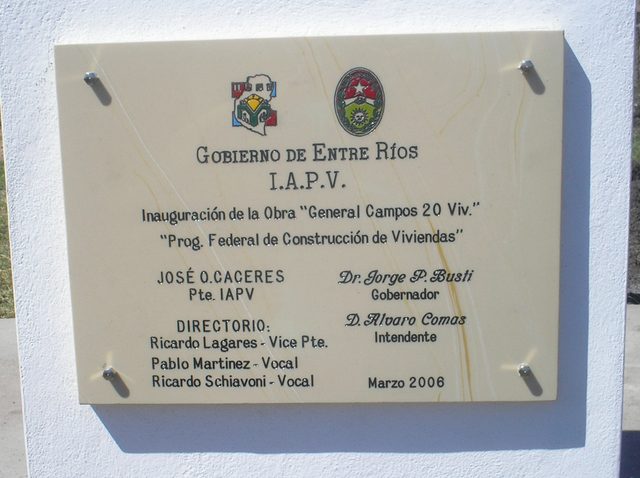 Barrio 20 Viviendas (Gral. Campos 2006)