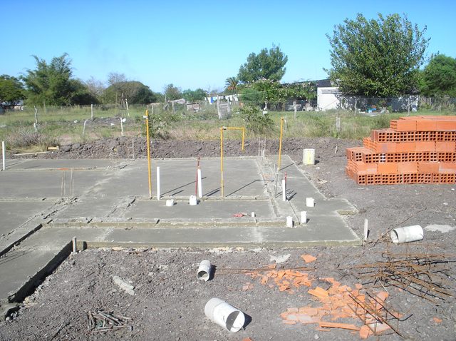 Barrio 20 Viviendas (Gral. Campos 2006)